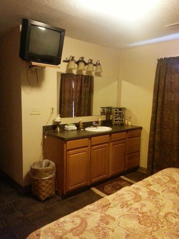 Taneycomo Lakefront Resort Bull Creek Habitación foto